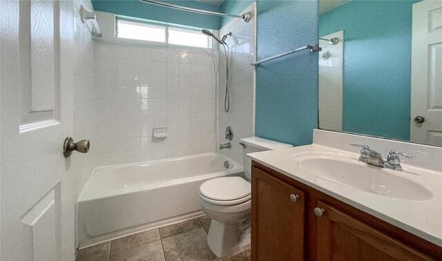 2237  Stoneleigh Drive, nan — photo 20