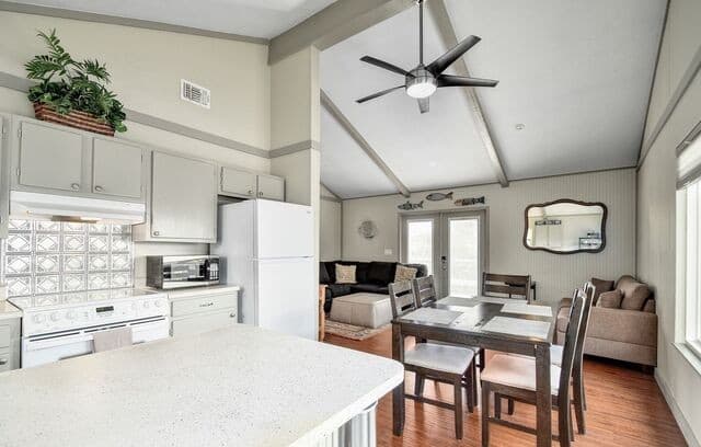 2591  Lakeshore Drive, Canyon Lake, TX 78133 — photo 10
