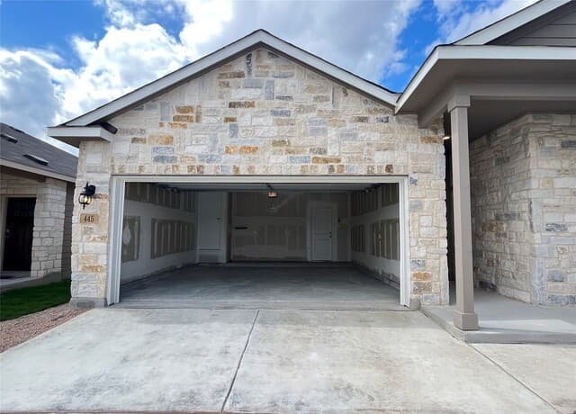 445  Blue Stem Road, New Braunfels, TX 78130 — photo 2