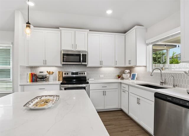 890  Casetta Trail Unit 9, New Braunfels, TX 78130 — photo 15