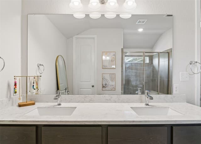 890  Casetta Trail Unit 9, New Braunfels, TX 78130 — photo 22