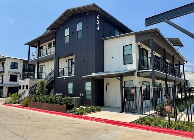 634 Central Parkway Unit 1207