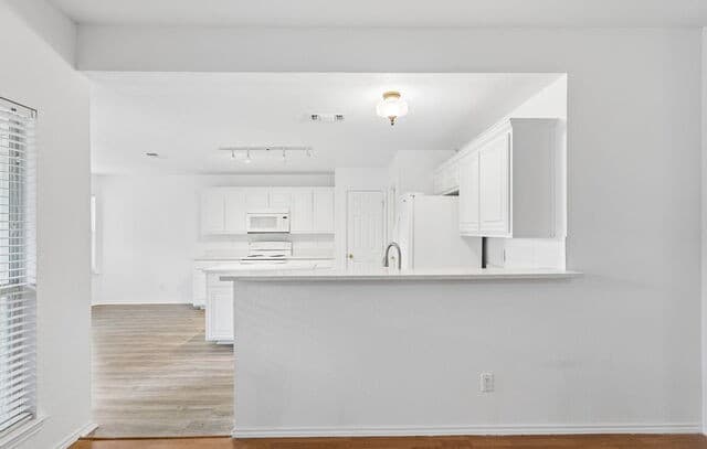 2148  Stonehaven, New Braunfels — photo 25