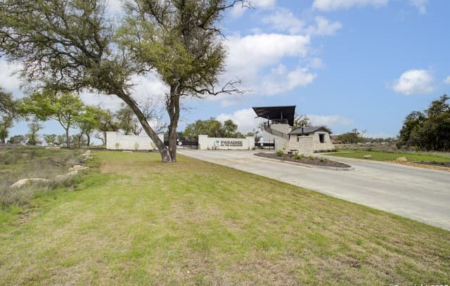 1782 Paradise Parkway