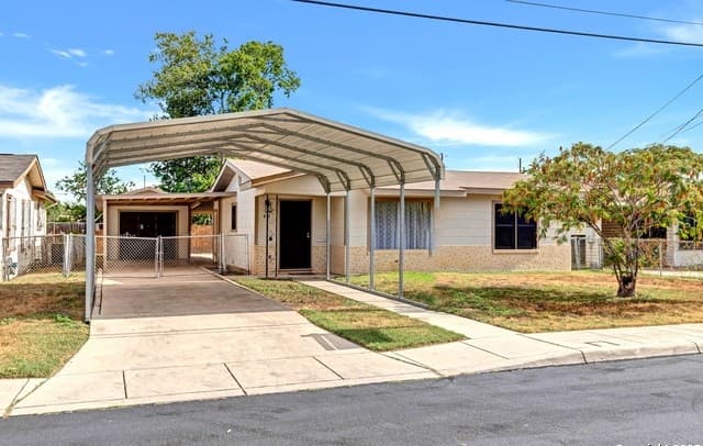 411 W Hart Ave
