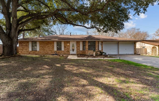 214 Indian Pink Dr