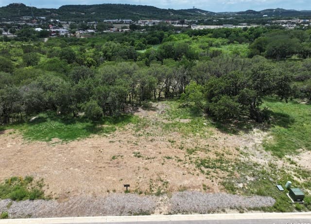 24635 Cliff Line