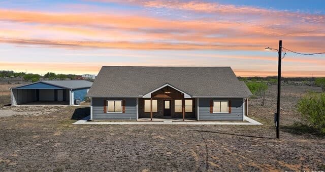 1783 County Road 7711