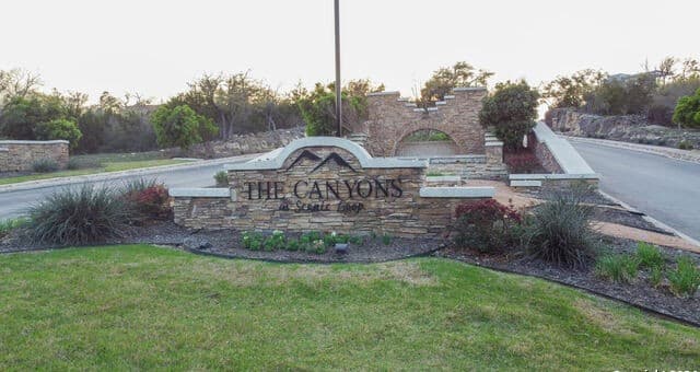 23707 High Garden
