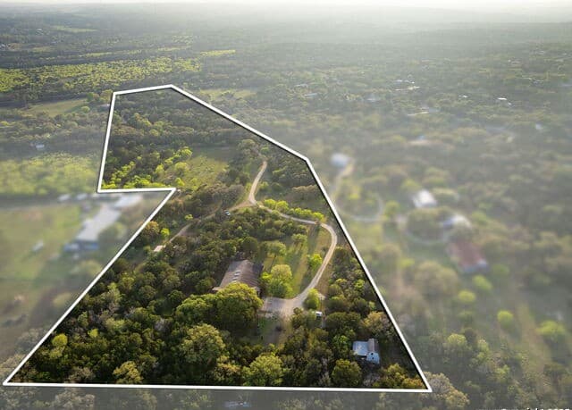 200 Elm Creek