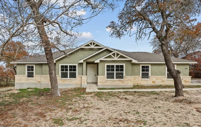 195 Log Cabin