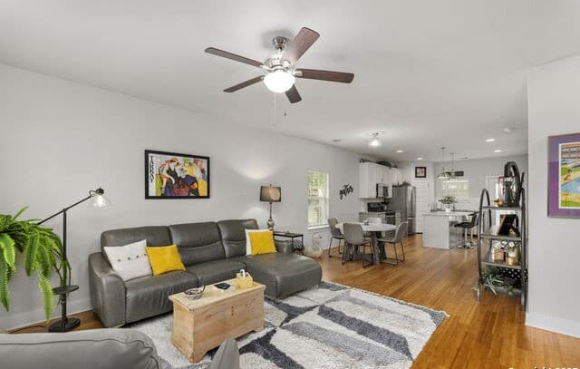419 Channing Ave