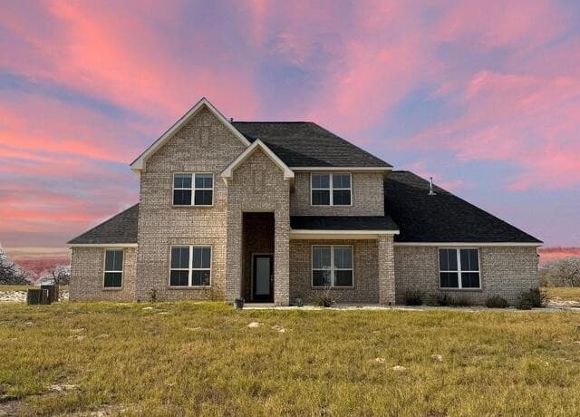 201 Lakeview Cir