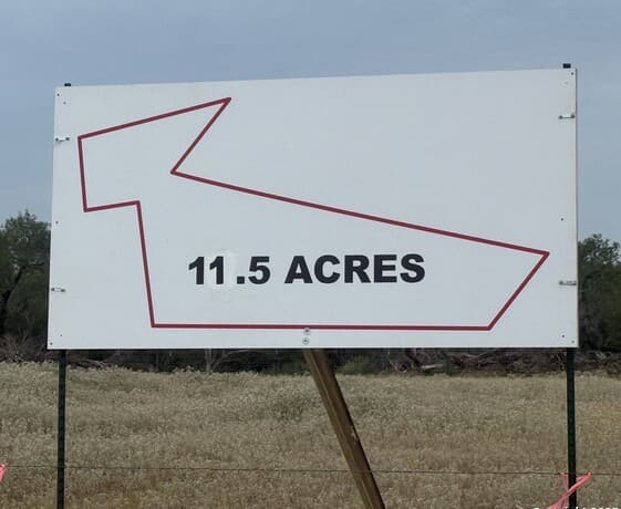 1404 US Highway 87 W