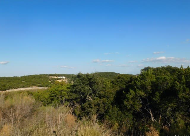22202 Ravine