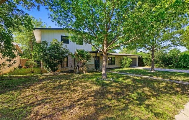 910 Mount Kisco