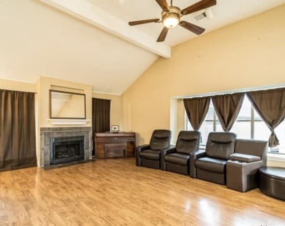 15022 Baycliff