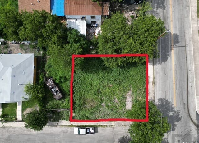 1211 S Hamilton