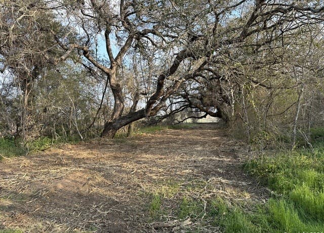 126 S Tejeda Ln