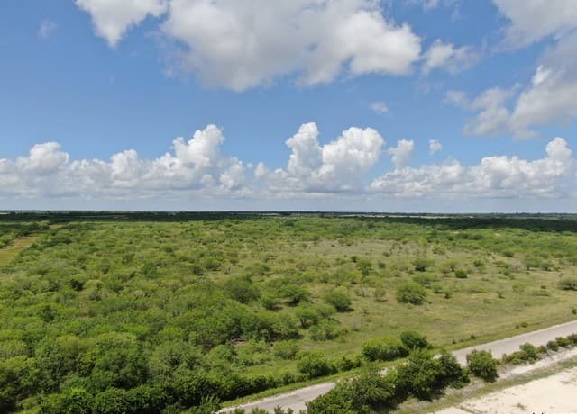 TRACT 7 TBD Cr 208