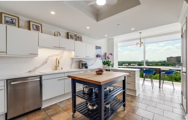 200 Patterson Ave. Unit 610