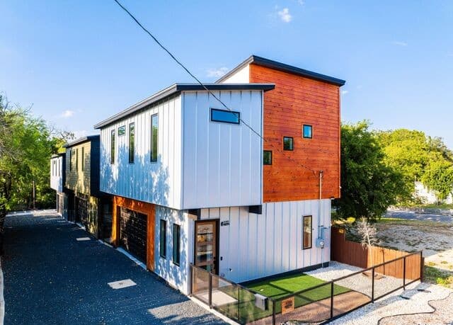 108 Vine St #101