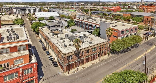 1339 S Flores Unit 105B