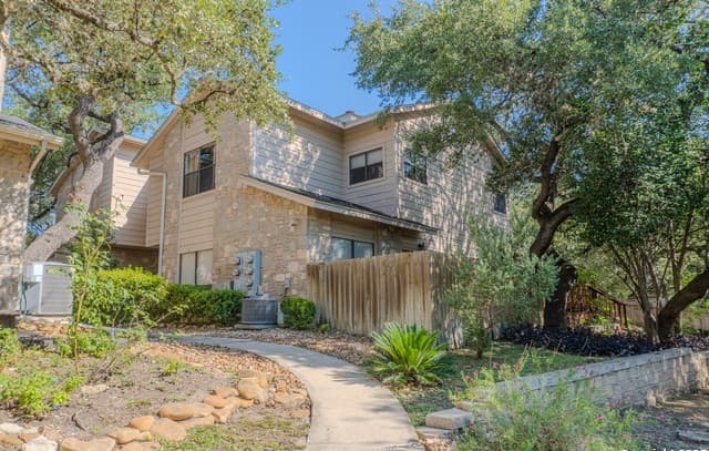 829 Bitters Unit APT 503, San Antonio, TX 78216