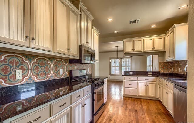 607 Blakeley Dr