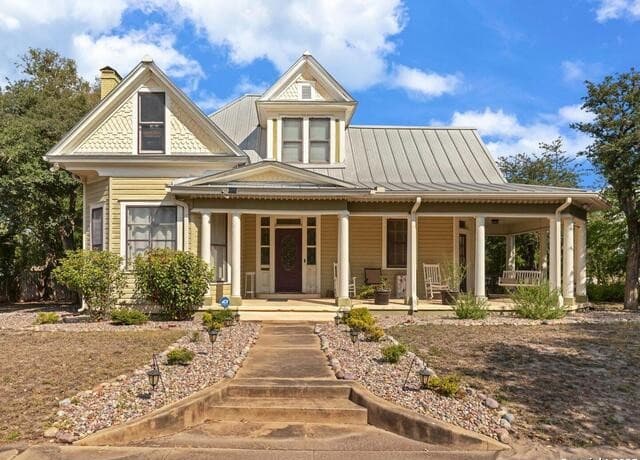 406 Tilden