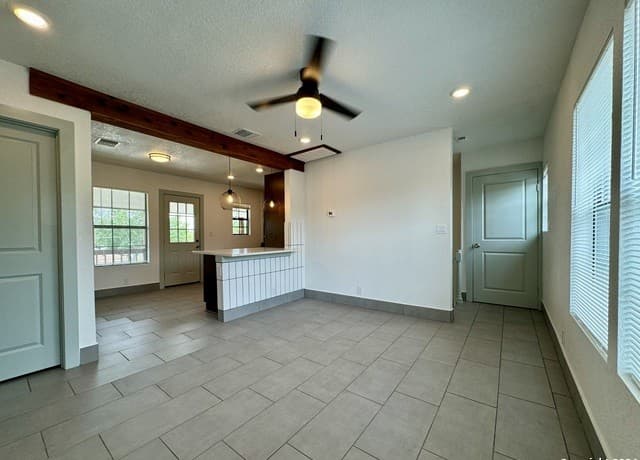 704 Fair Ave Unit 200