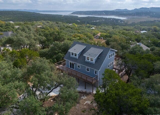354 Lake Forest