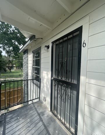 1723 W Mayfield Blvd Unit 6