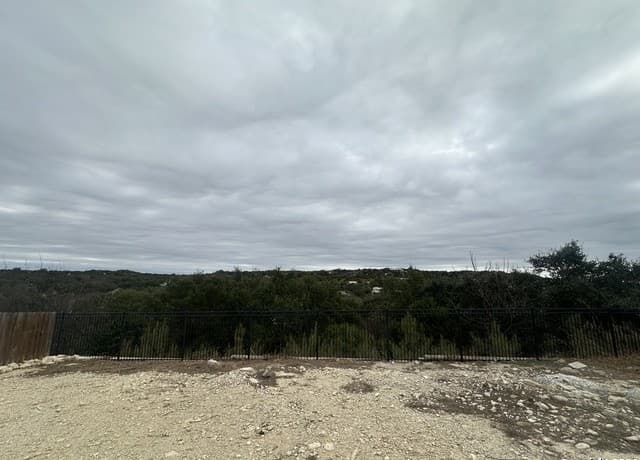 28010 Versant Hills