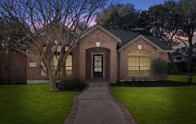 1603 Hawks Ridge