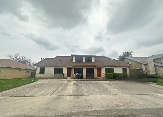 7550 Oak Chase Unit 3