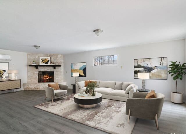 3947 Southport Drive