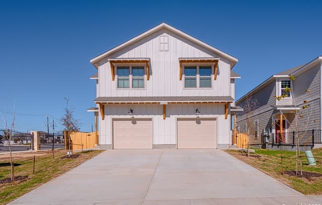 12349 Montgomery Forest