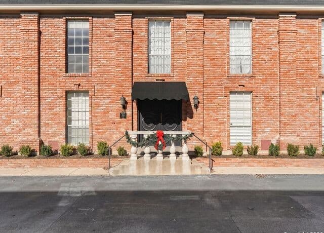 8033 N New Braunfels Unit # 106
