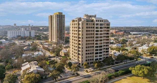 4001 N New Braunfels Unit 1206