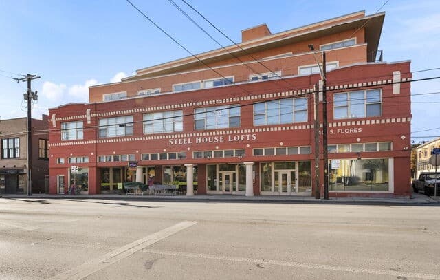 1401 S Flores Unit 215