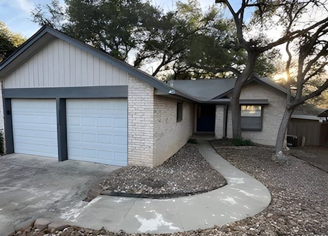3220 Castledale
