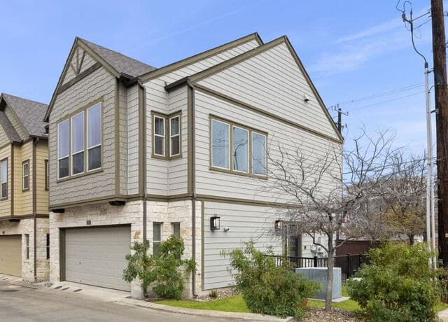 1002 W French Place