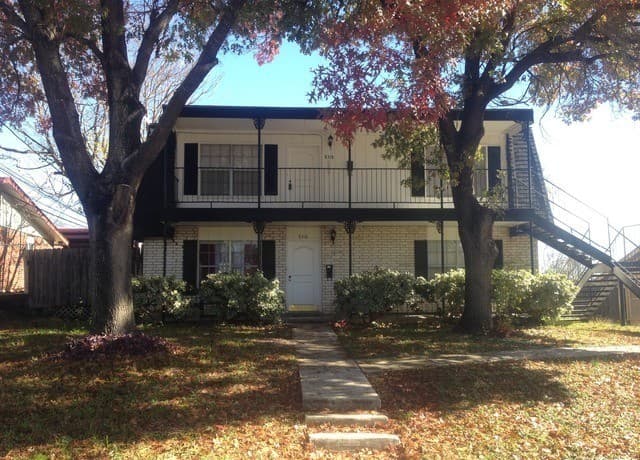8316 York Dr