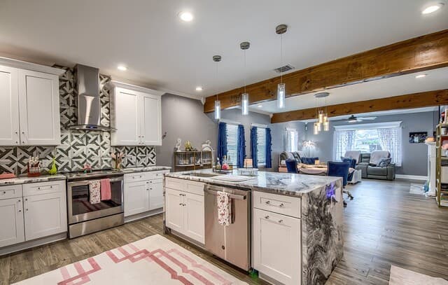 1002 French Place