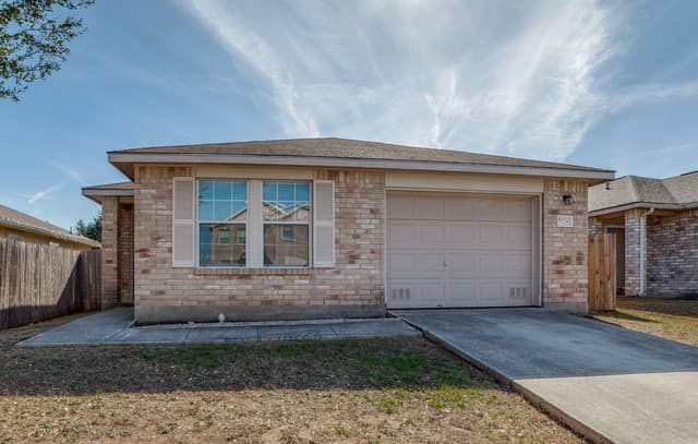 9734 Crescent Moon