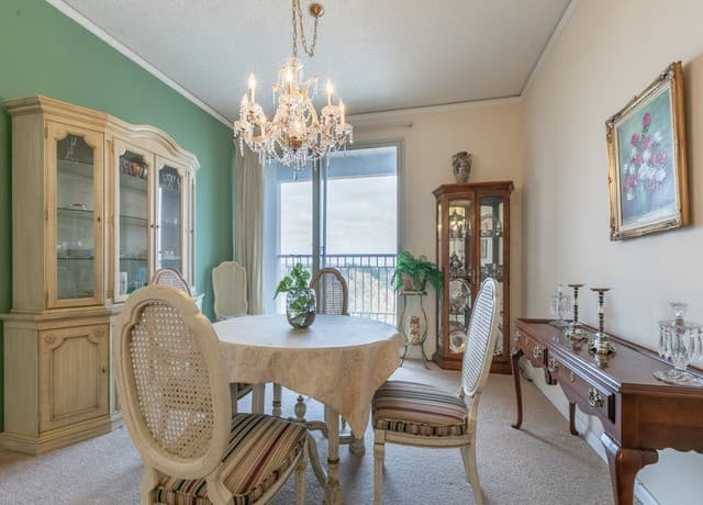 1 Towers Park Ln Unit 606