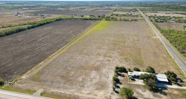 LOT 2 Fm 471
