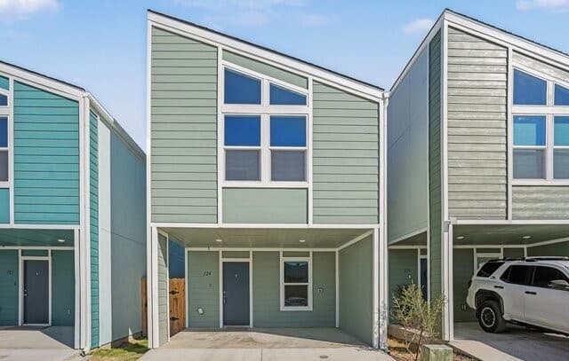 310 W Evergreen ST #120