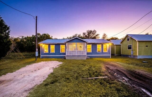 289 Chaparral Dr